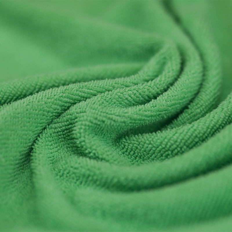 Vải polyester-cotton sợi nhỏ màu sắc tùy chỉnh, phù hợp cho ngành chăm sóc kính mắt